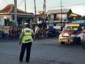 Unit Lantas Polsek Asemrowo Atur Lalu Lintas Sore, Bantu Kepulangan Pekerja