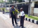 Satsabhara Polres Tanjung Perak Patroli Dialogis Bersama Sekuriti Jalan Johor