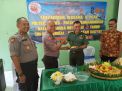 Kapolsek Asemrowo Berikan Tumpeng Ulang Tahun Untuk Koramil