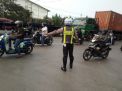 Satlantas Polres Tanjung Perak Atur Lalu Lintas Sore, Cegah Kemacetan