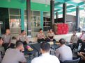 Kapolres Tanjung Perak Bersama PJU dan Kapolsek Jajaran Gelar Cangkrukan