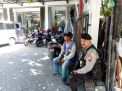 Gelar Patroli di Mini Market, Satsabhara Polres Tanjung Perak Antisipasi Curanmor