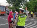 Unit Lantas Polsek Semampir Atur Lalu Lintas Sore di Seputaran Jalan Karang Tembok