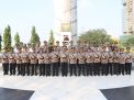 Peringati Hari Bhayangkara Ke-73, Kapolres Tanjung Perak Bersama Istri Ziarah Ke Makam Pahlawan
