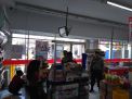 Unit Sabhara & Unit Lantas Polsek Kenjeran Patroli Objek Vital ke Mini Market