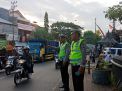 Polsek Semampir Atur Lalu Lintas Sore di Seputaran Jalan Karang Tembok