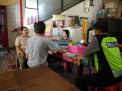 Polsek Pabean Cantikan Sambang Pengurus Klenteng, Titip Pesan Kamtibmas