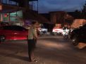 Kapolsek Asemrowo Ikut Terjun Lakukan Pengaturan Lalin