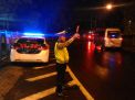Satlantas Polres Tanjung Perak Atur Lalu Lintas Cegah Kecelakaan Akibat Jalanan Licin