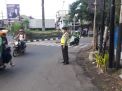 Polsek Krembangan Atur Lalu Lintas Sore di Jalan Demak, Bantu Kepulangan Pekerja