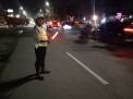 Satlantas Polres Tanjung Perak Lakukan Pengaturan Malam, Antisipasi Kecelakaan