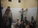 Antisipasi Tahanan Kabur, Polsek Asemrowo Lakukan Cek Ruang Tahanan