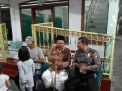 Babinkamtibmas Krembangan Utara Sambang Tomas, Titip Pesan Jaga Kerukunan