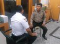 Antisipasi Kriminalitas di Kantor Bank, Babinkamtibmas Bongkaran Lakukan Patroli Malam