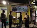 Babinkamtibmas Sukolilo Baru Salurkan Bantuan Sembako Untuk Kampung Tangguh