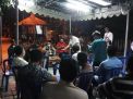 Polsek Asemrowo Kawal Kunjungan Kampanye Cawawali di Jalan Asem Mulya