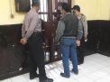 Cegah Penyelundupan Barang Terlarang, Polsek Pabean Cantikan Lakukan Pengecekan Ruang Tahanan