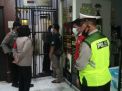Cegah Kemungkinan Tahanan Melarikan Diri, Polsek Asemrowo Lakukan Pengecekan Setiap Hari