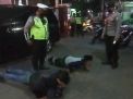 Stop Penyebaran Covid-19, Polsek Asemrowo & Satpol PP Lakukan Operasi Penertiban Masker