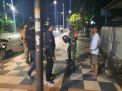 Polsek Pabean Cantikan Gelar Operasi Penertiban Masker di Malam Hari Bersama Linmas & Satpol PP