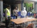 Polsek Semampir Gelar Operasi Penertiban Masker Mobile di Warung-Warung