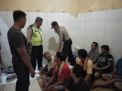 Polsek Asemrowo Lakukan Pengecekan Malam, Antisipasi Tahanan Sakit