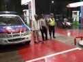Polsek Asemrowo Gelar Patroli Malam di SPBU Margomulyo, Antisipasi Kriminalias