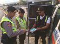 Anggota Urkes Polres Tanjung Perak Diturunkan Bantu Personil PAM Bonek
