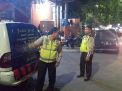 Patroli di Pasar Buah Jalan Tanjungsari, Polsek Asemrowo Sampaikan Himbauan Waspada 3C