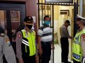 Cegah Tahanan Melarikan Diri, Polsek Asemrowo Lakukan Pengecekan Pagi & Malam