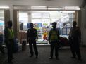 Polsek Pabean Cantikan Gelar Patroli Malam di Mini Market, Antisipasi Kerawanan