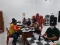 Babinkamtibmas Morokrembangan Himbau Pengurus Kampung Rajin Ingatkan Warga Patuh Pakai Masker