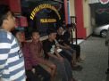 Polsek Kenjeran Amankan Tujuh Pemuda Yang Asik Pesta Miras