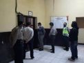 Polsek Pabean Cantikan Lakukan Pengecekan Tahanan Malam Hari, Antisipasi Barang-Barang Terlarang