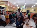 Polsek Krembangan & Koramil Lakukan Penertiban Masker di Warkop-Warkop