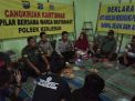 Gelar Program Senin Militan, Polsek Kenjeran Cangkrukan Bersama Warga Kalilom