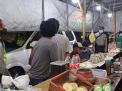 Polsek Krembangan Lakukan Operasi Pemberlakuan Jam Malam, Datangi Warung-Warung Yang Masih Tetap Buka