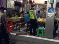 Polsek Asemrowo Gelar Operasi Pemberlakuan Jam Malam Sasar Warung-Warung