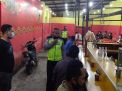 Polsek Krembangan Sasar Warung & Toko Dalam Operasi Jam Malam