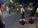 Polsek Asemrowo Lakukan Operasi Penertiban Masker di Jalan Asem Mulya