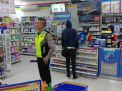 Polsek Kenjeran Lakukan Patroli Malam di Mini Market 24 jam