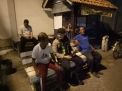 Satsabhara Polres Tanjung Perak Laksanakan Patroli Malam di Pemukiman