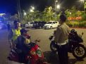 Pantau Keamanan di Taman Suroboyo, Polsek Kenjeran Lakukan Patroli Malam