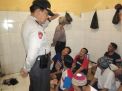 Cegah Tahanan Kabur, Polsek Asemrowo Lakukan Pengecekan Pagi & Malam