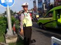 Polsek Krembangan Lakukan Pengaturan Lalu Lintas Pagi