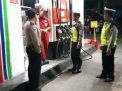 Polsek Pabean Cantikan Gelar Patroli Malam di SPBU, Sampaikan Pesan Waspada Uang Palsu