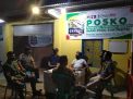 Personil Polsek Kenjeran Pantau Aktivitas Tim Relawan Kampung Tangguh