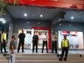 Polsek Pabean Cantikan Gelar Patroli Malam di Kantor Bank, Sampaikan Himbauan Waspada Orang Tak Dikenal