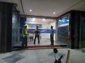 Sambang Kantor Bank, Polsek Pabean Cantikan Lakukan Patroli Malam