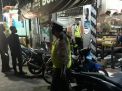 Polsek Asemrowo Gelar Operasi Jam Malam Diikuti Penertiban Masker Bersama Linmas di Warung-Warung